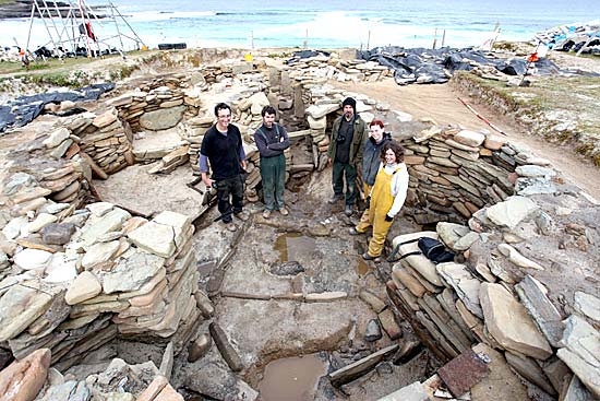Some of the EASE Archaeology team on site.
