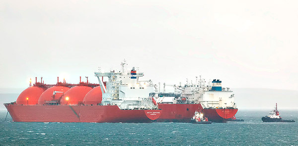 The Arctic Princess and Excelerate are pictured during this week's ship-to-ship transfer. (Andrew Shields)