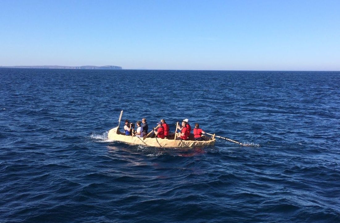 replica boat web