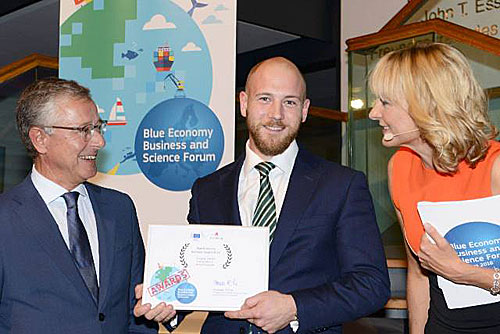 Oliver Wragg accepting the Blue Economy Business Award 2016 for EMEC, Hamburg (DG MARE)